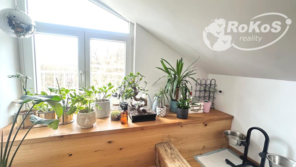 PREDAJ - Podkrovný 3 izbový byt, Štítnická ulica, Rožňava