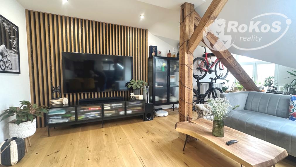 PREDAJ - Podkrovný 3 izbový byt, Štítnická ulica, Rožňava