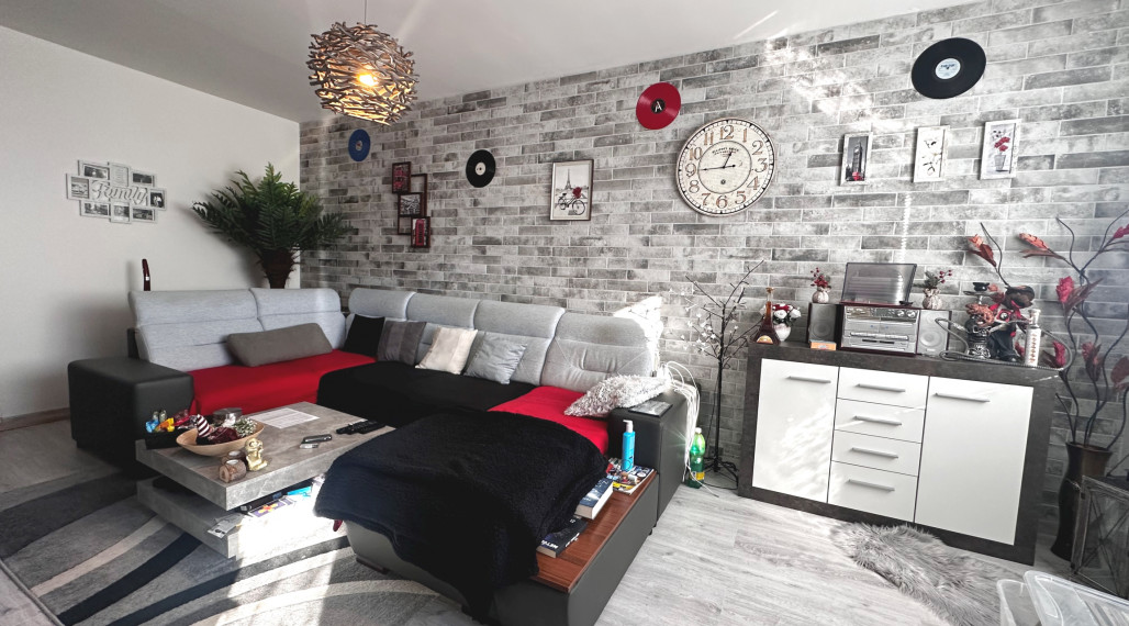 PREDAJ - 3 izbový byt s balkónom v Rožňave