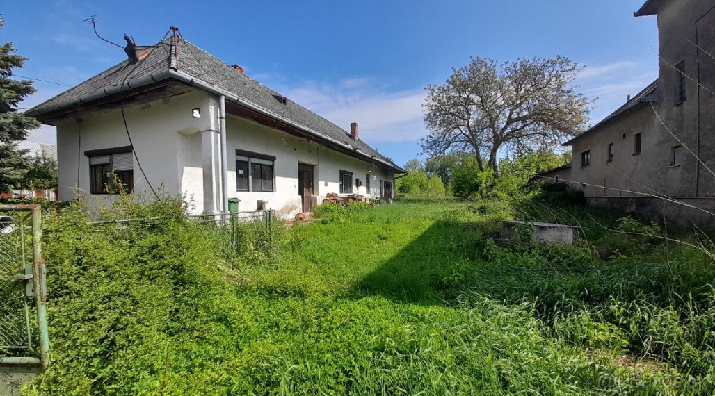 Predaj pozemku so starým domom v obci Budkovce okres MICHALOVCE