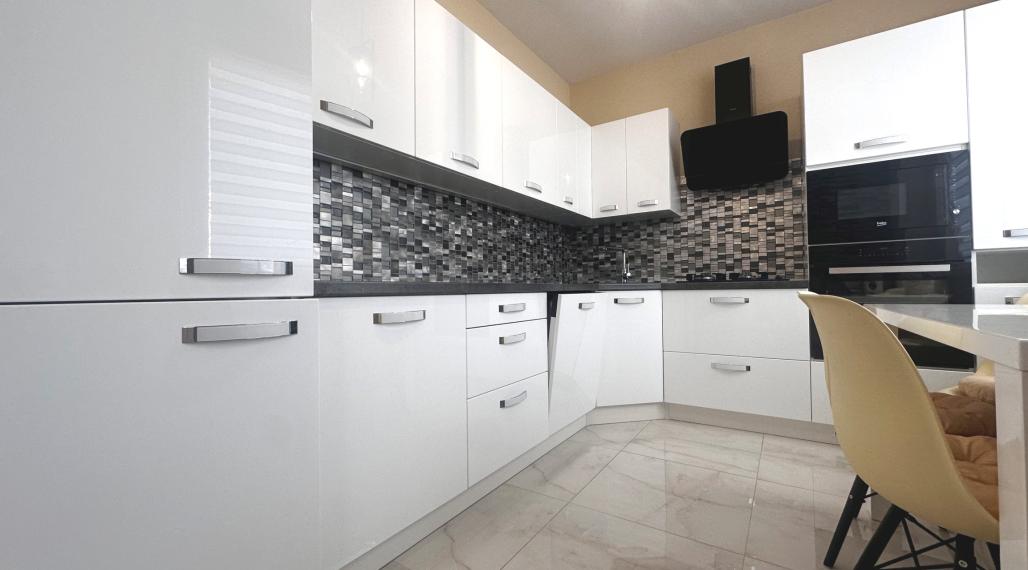 PREDAJ - 3 izbový byt s balkónom, Edelényská ulica, Rožňava