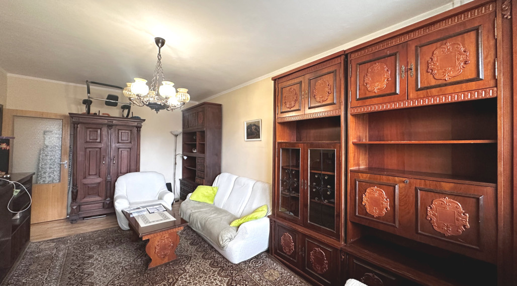 rezervované PREDAJ - 3 izbový byt s balkónom, Kyjevská ulica, Rožňava