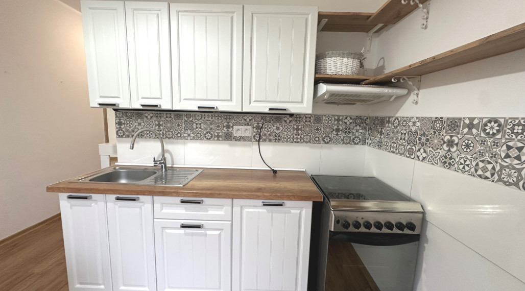 PRENÁJOM 2 izbový byt s balkónom, Okružná ulica, Rožňava