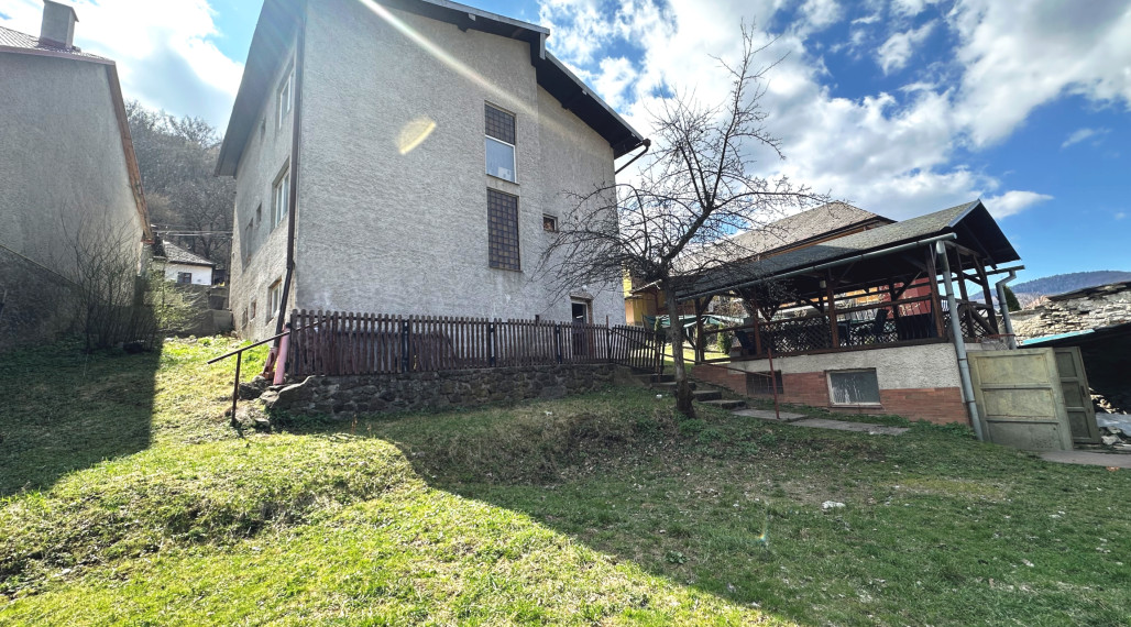 PREDAJ - Priestranný rodinný dom, Dobšiná, Železničná ulica