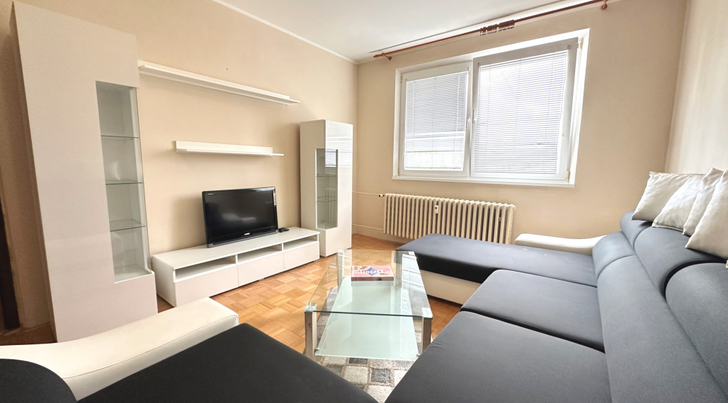 PRENÁJOM - 2 izbový byt s balkónom, Okružná ulica, Rožňava