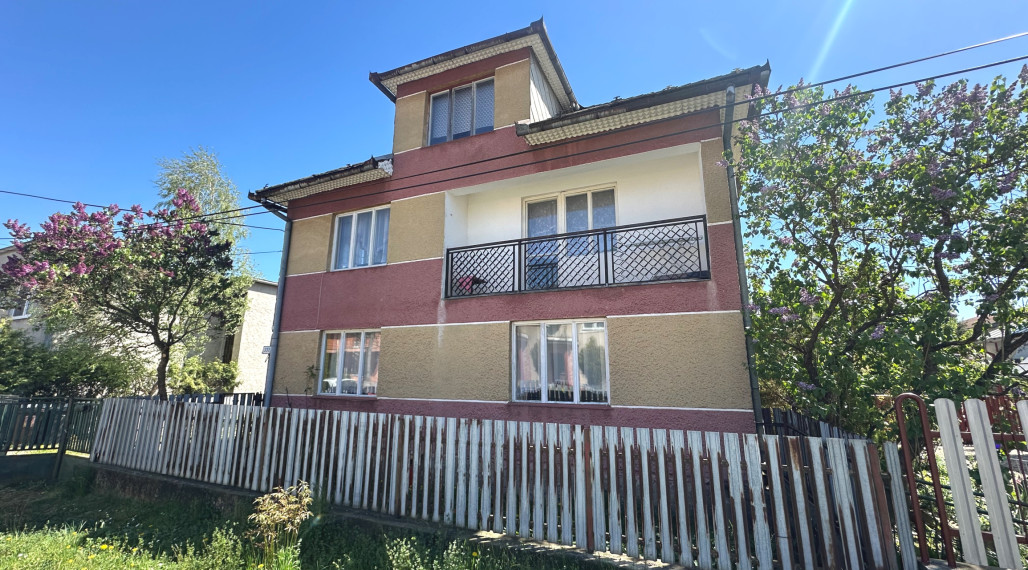 PREDAJ - Rodinný dom v Krásnohorskom Podhradí