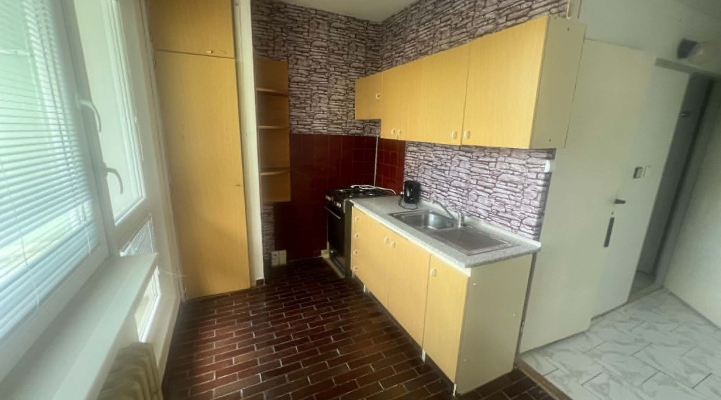 PREDAJ - 3 izbový byt s balkónom v Rožňave na Okružnej ulici !!!