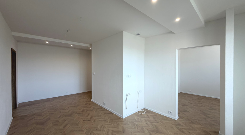 PREDAJ - Priestranný 3 izbový byt s balkónom, Edelényska ulica, Rožňava