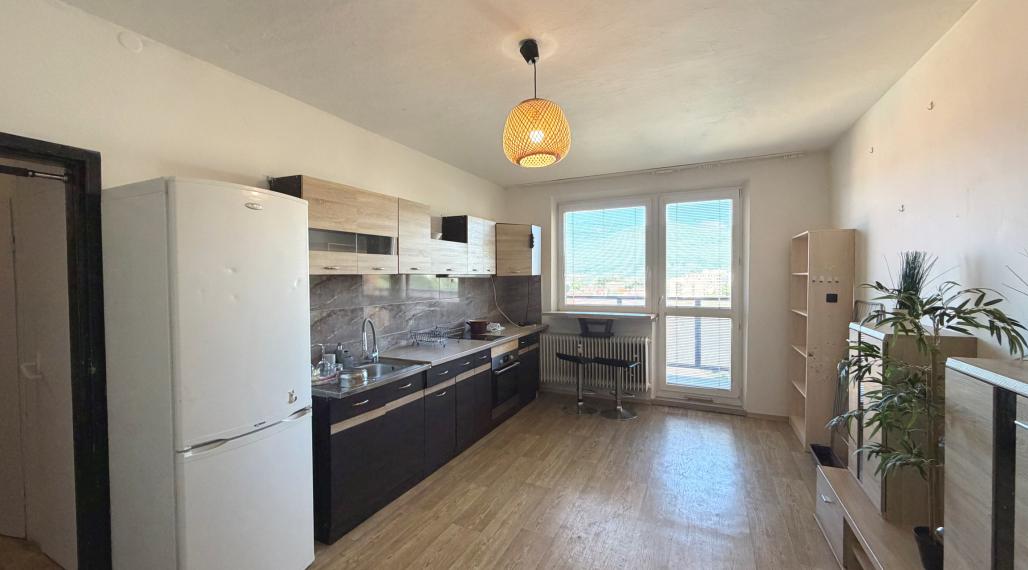 PREDAJ - 1 izbový byt s dvoma balkónmi, Komenského ulica, Rožňava