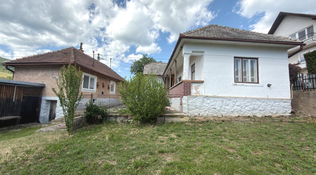 PREDAJ - Dva rodinné domy na jednom pozemku, Pača, okres Rožňava