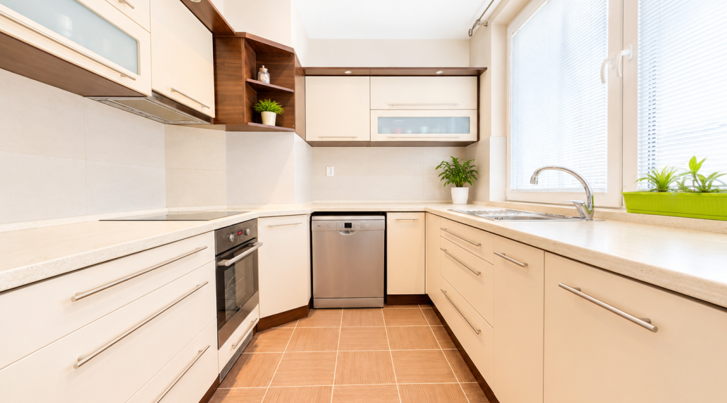 PREDAJ -  3 izbový byt s balkónom, Budovateľská ulica, Rožňava