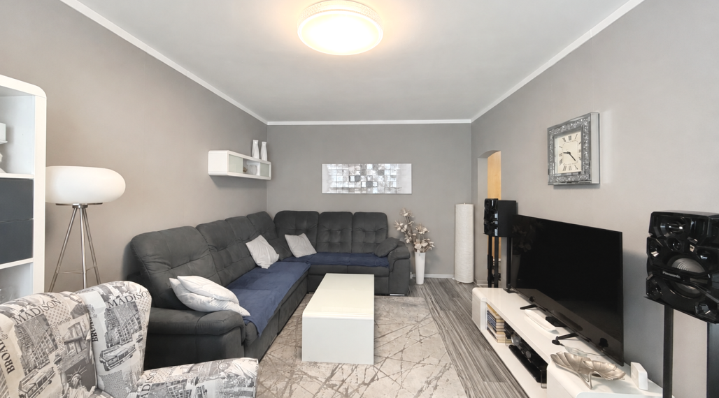 PREDAJ 3 izbový byt s balkónom, Zakarpatská ulica, Rožňava