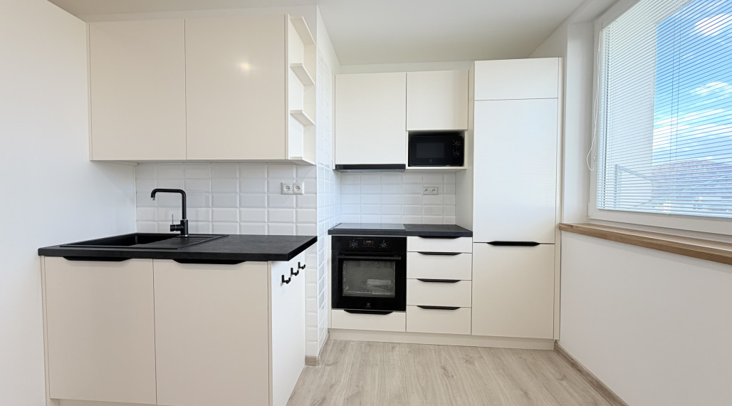 PREDAJ Slnečný 3 izbový byt, Zakarpatská ulica, Rožňava