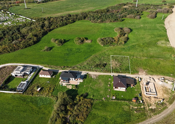 PREDAJ - Pozemok vhodný na výstavbu, Jovice