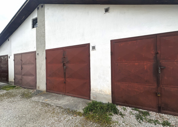 Garáž s podkrovím, Zakarpatská ulica, Rožňava