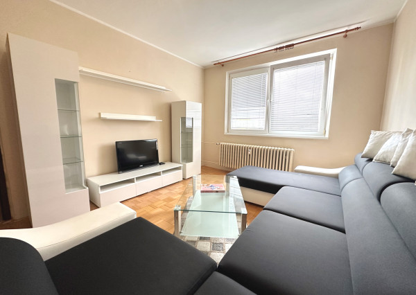 PRENÁJOM - 2 izbový byt s balkónom, Okružná ulica, Rožňava