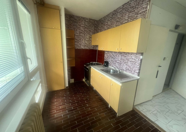PREDAJ - 3 izbový byt s balkónom v Rožňave na Okružnej ulici !!!
