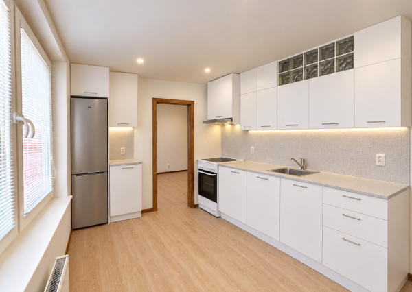 PREDAJ 4 izbový byt s balkónom,  Jarková ulica, Dobšiná